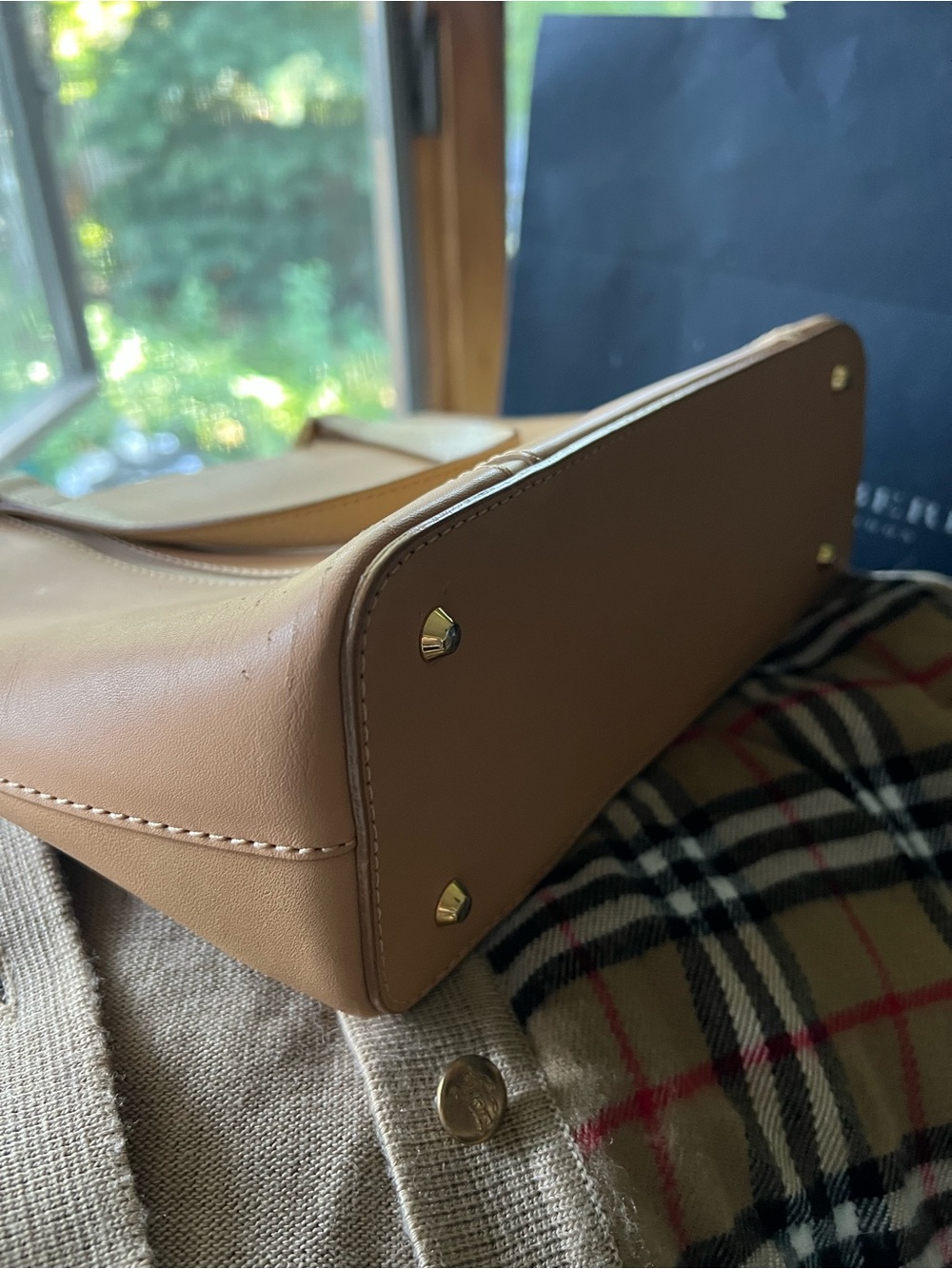 Burberry Tan Plaid Slip-On Sandals and Burberry purse - Picture 12 of 12